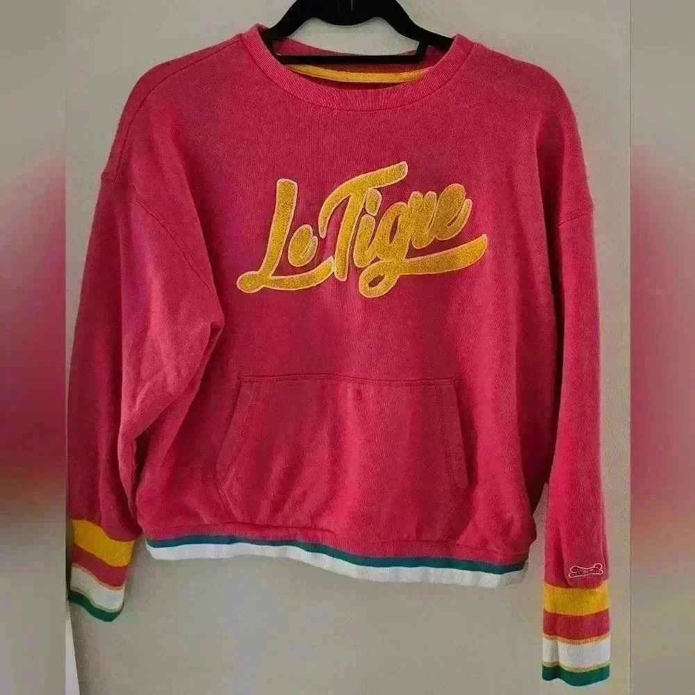 Le Tigre crewneck pullover sweatshirt w/pocket. Pink. Size small